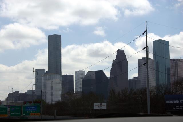 ../pictures/downtown_Houston3.jpg
