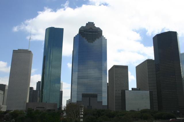 ../pictures/downtown_Houston9.jpg