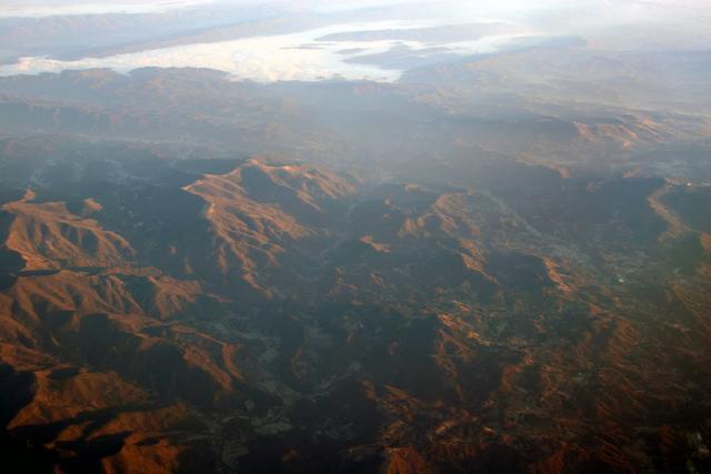 ../pictures/from_plane4.jpg