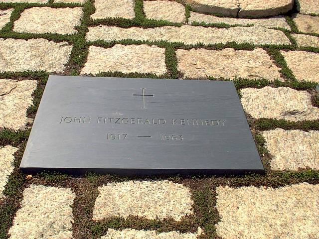 ../pictures/JFK_tomb.jpg